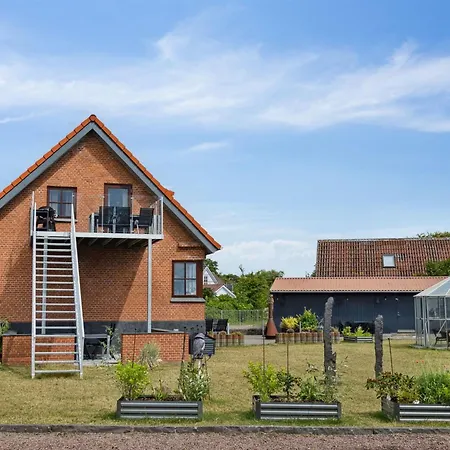 Prázdninový dům Amely - 500m From The Sea By Interhome *